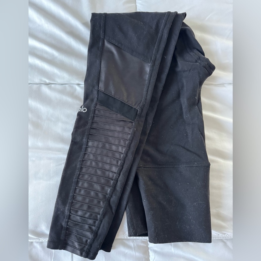 ALO women’s XS long - moto leggings